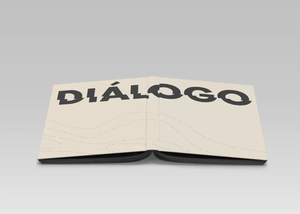 An open Dialogo brochure